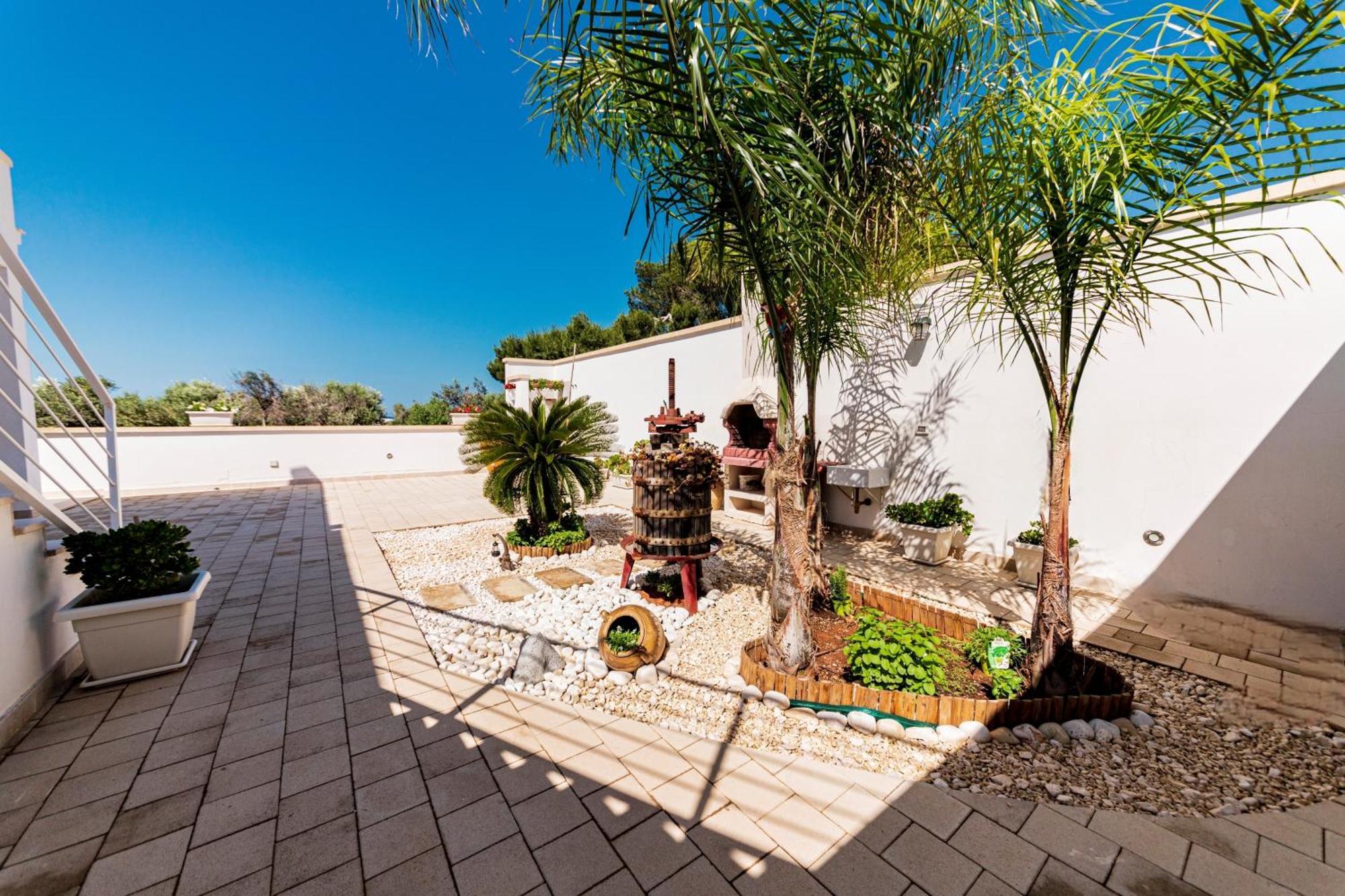 B&B Villa Noemi Порто-Чезарео Экстерьер фото